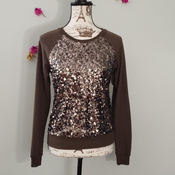 Forever 21 Festive Bronze Sequin Sweatshirt - Picture 4 of 12